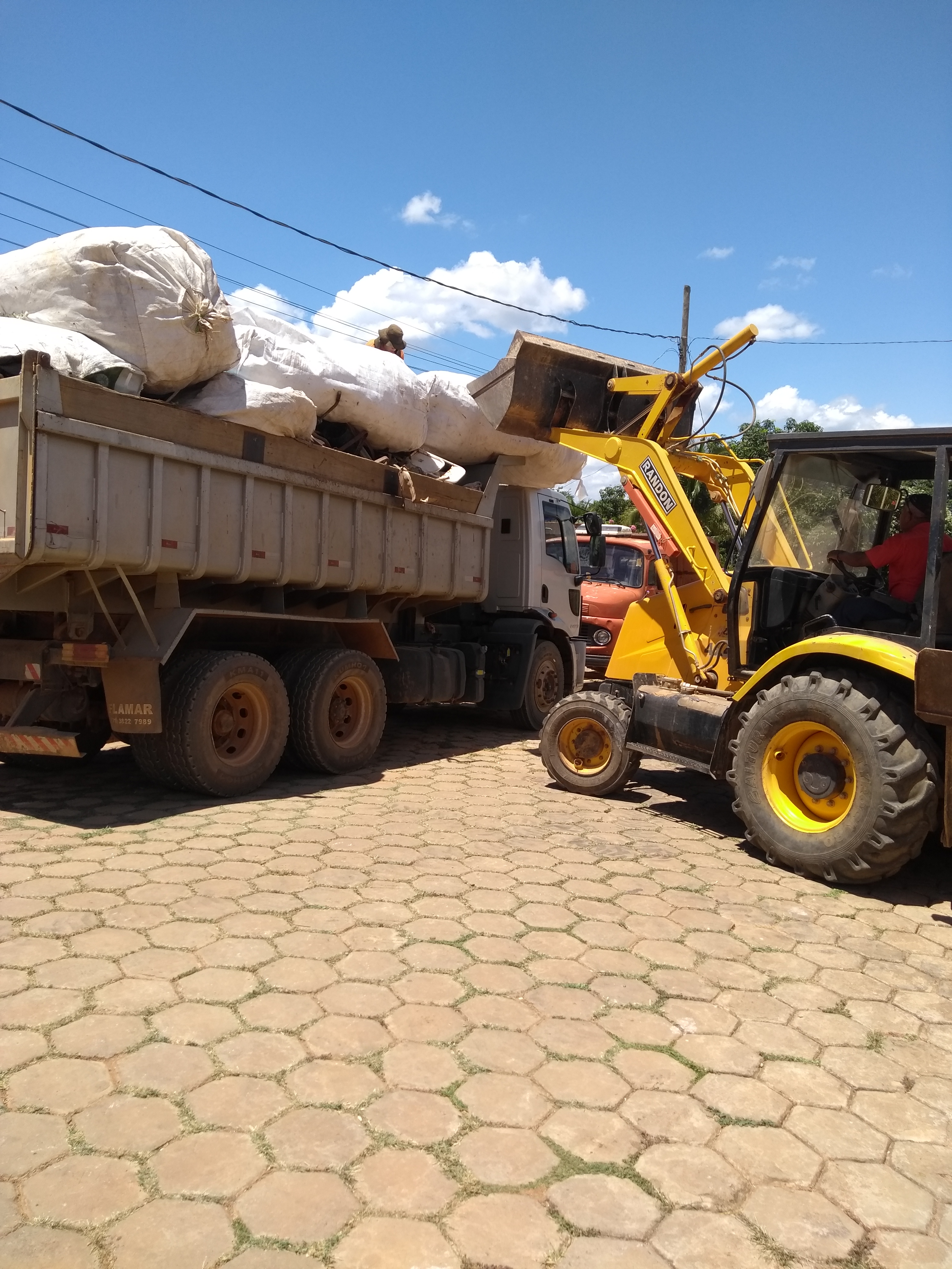 TS TRANSPORTE DOS RECICLADOS.jpg